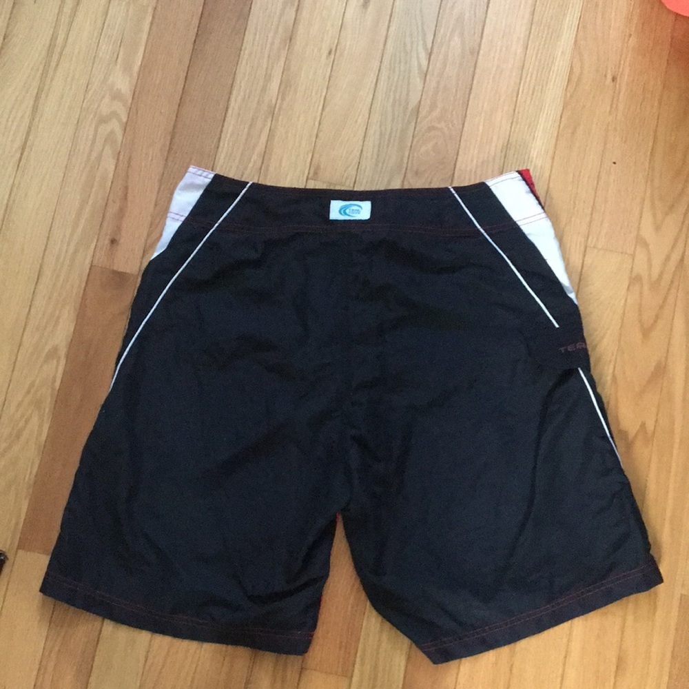Teal Cove Black/White/Red Board Shorts Size:32 EUC - Picture 4 of 6